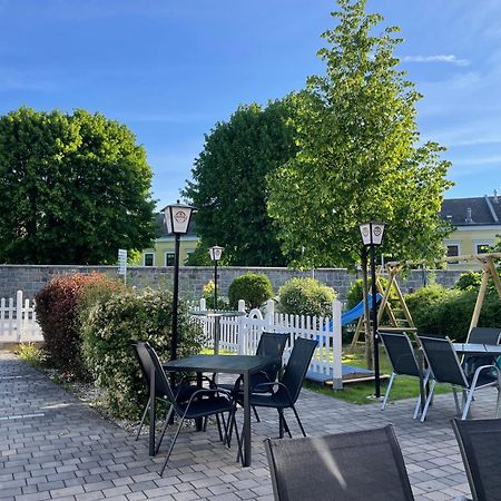 Bed and Breakfast Lindenhof Ybbs Ybbs an der Donau Exterior foto